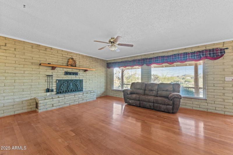 8-web-or-mls-DSC01329