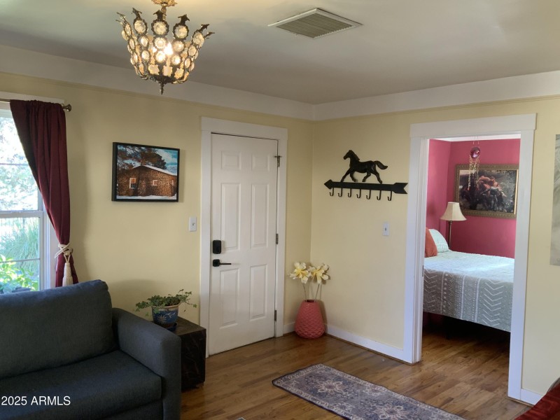 FF37B703-D1E0-4D1E-9164-22FC7EF531CF