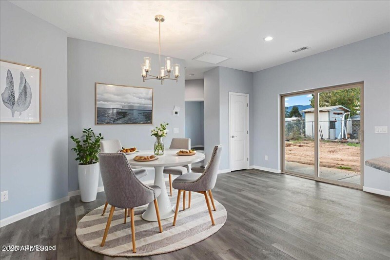 12-Dining Area Virtually Staged