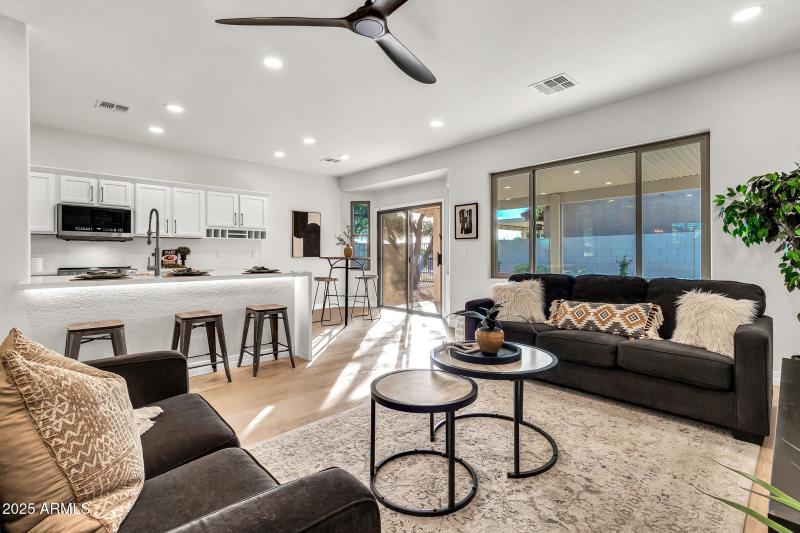 6082 S Bedford Pl-6_(2048)