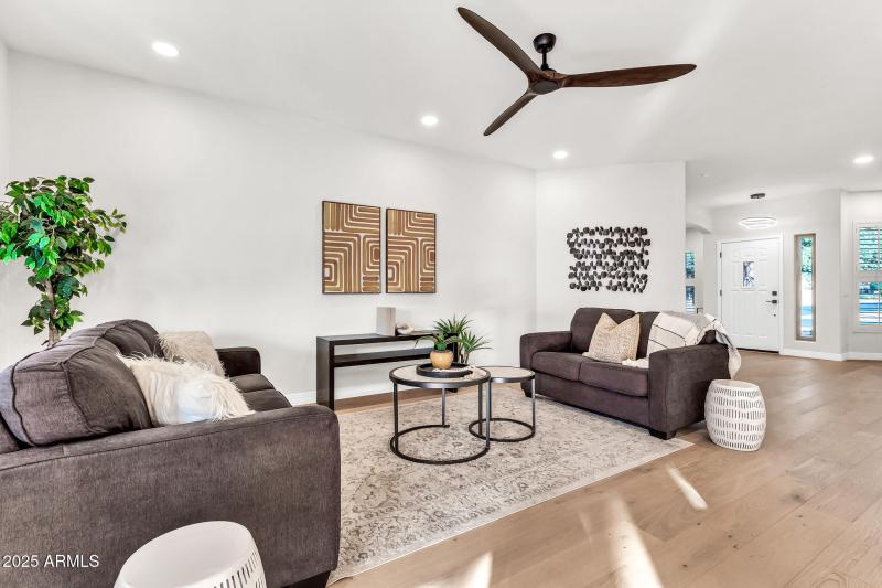 6082 S Bedford Pl-8_(2048)