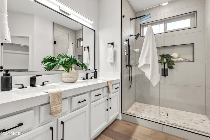 6082 S Bedford Pl-24_(2048)