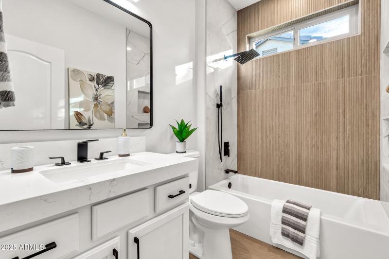 6082 S Bedford Pl-33_(2048)