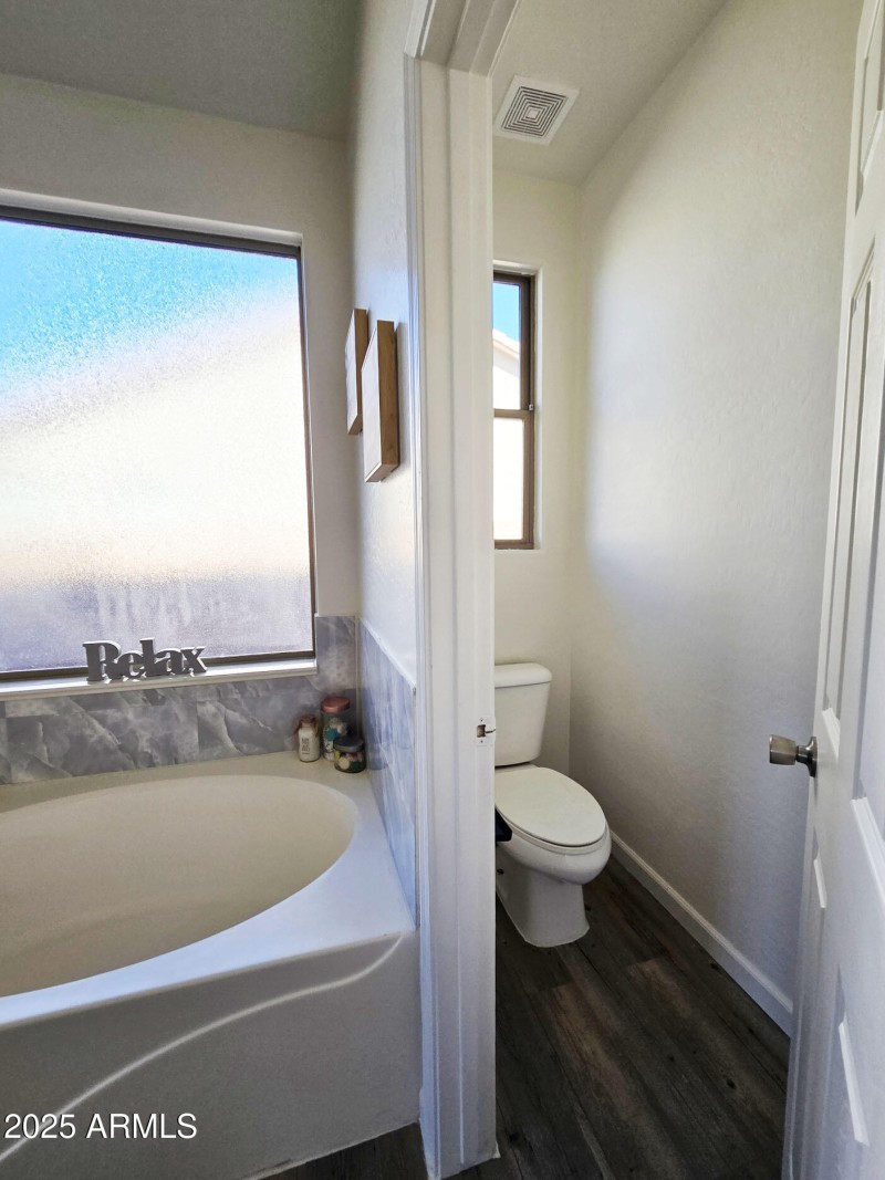 Masterbath_toilet