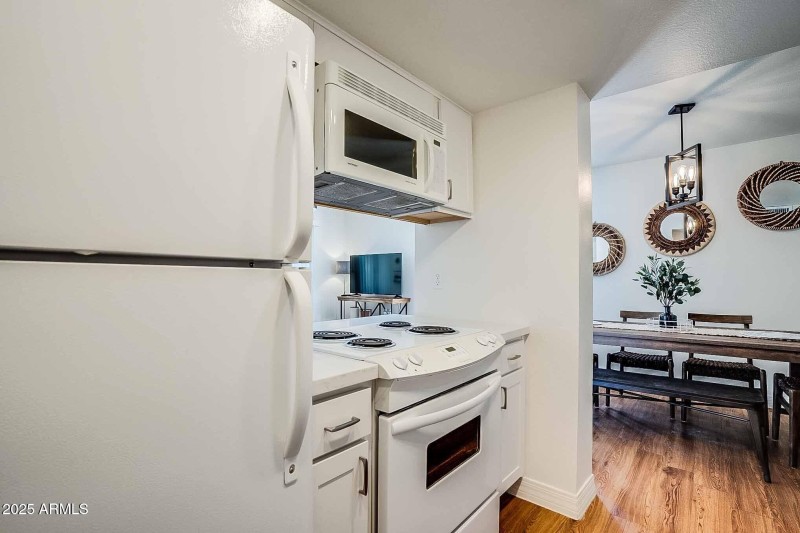 20250411030502548575000000-o