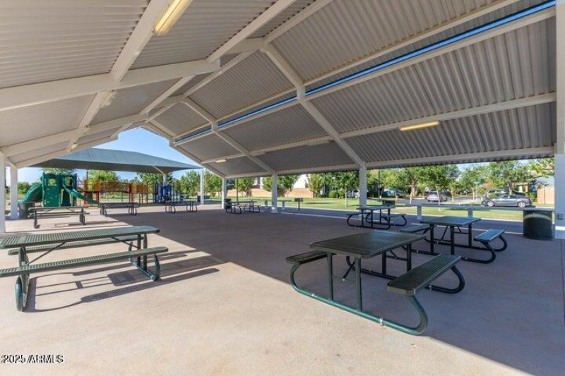 20251102131250992564000000-o