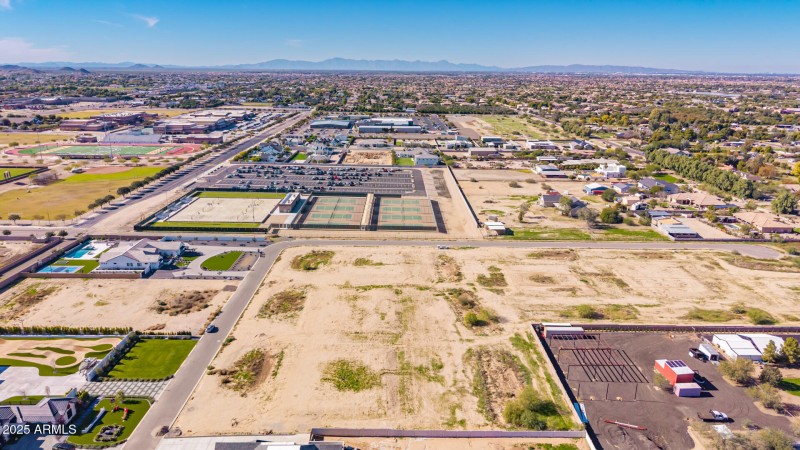 Near casteel tennis courts