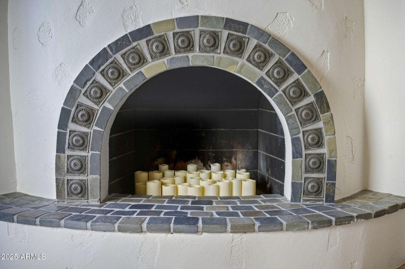 14-web-or-mls-6249 N 78th St Unit 20-14