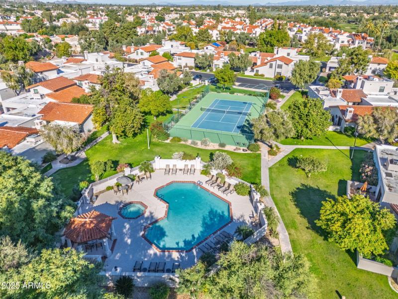 42-web-or-mls-6249 N 78th St Unit 20-42