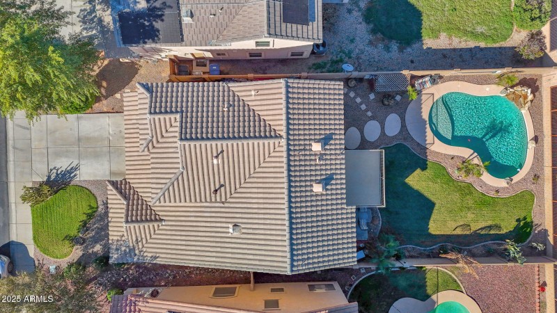 5-web-or-mls-DJI_20251204134124_0398_D