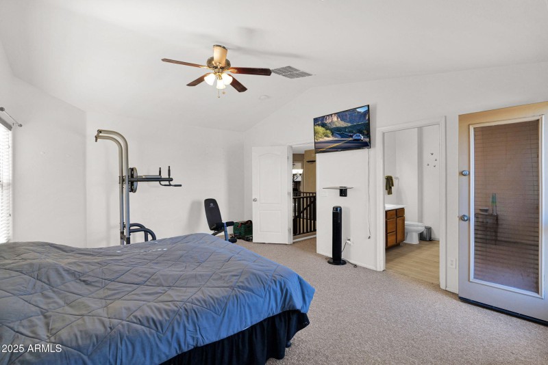 21-web-or-mls-P1393531