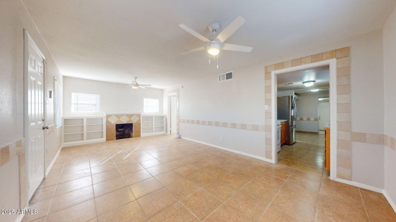 2224-N-24th-Pl-12032025_221410