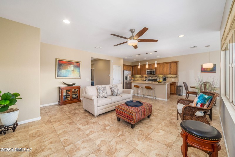 883 N Broken Hills Drive