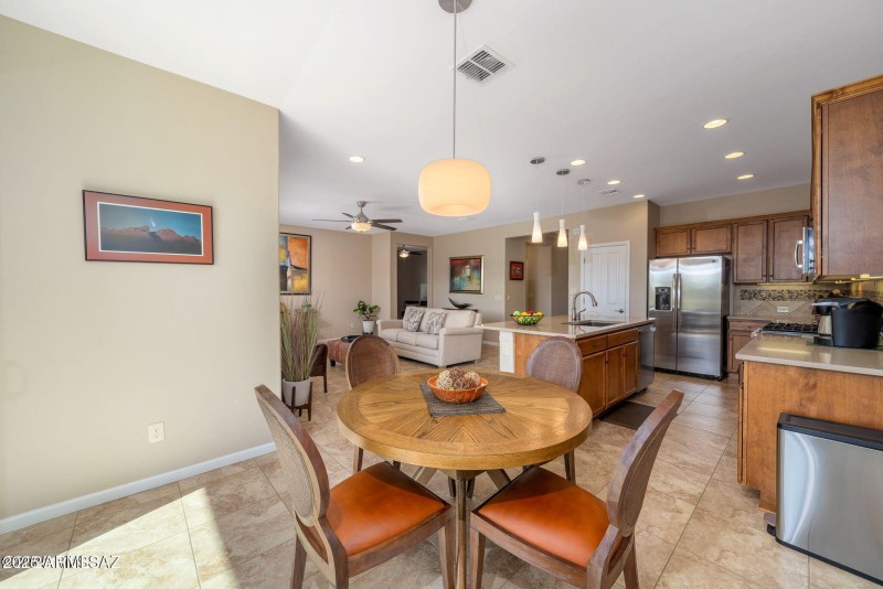 883 N Broken Hills Drive