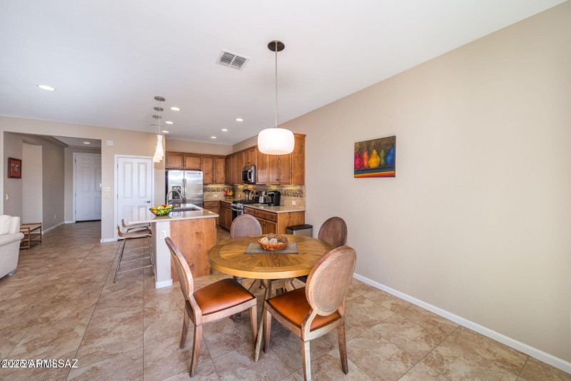 883 N Broken Hills Drive