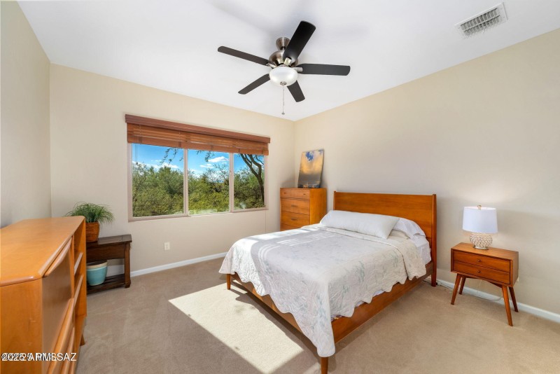 883 N Broken Hills Drive