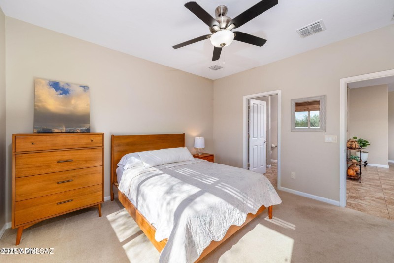 883 N Broken Hills Drive