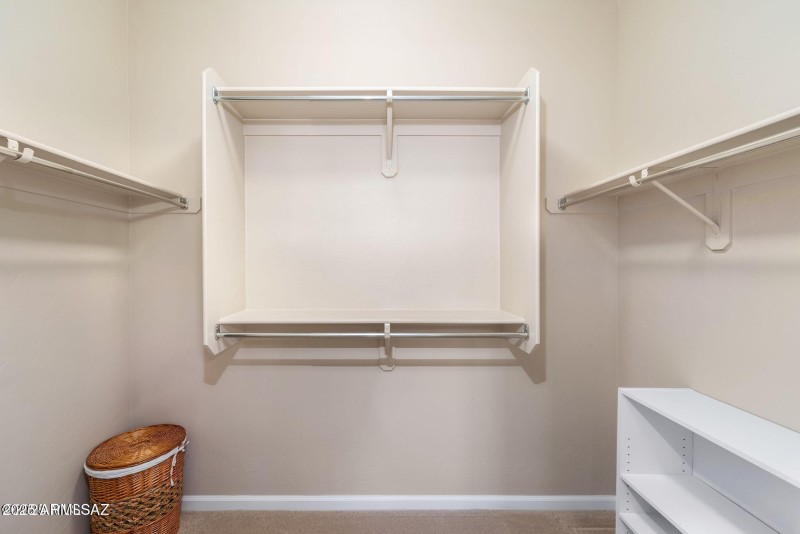 883 N Broken Hills Drive