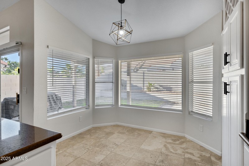 3834 E Windsong Dr-17