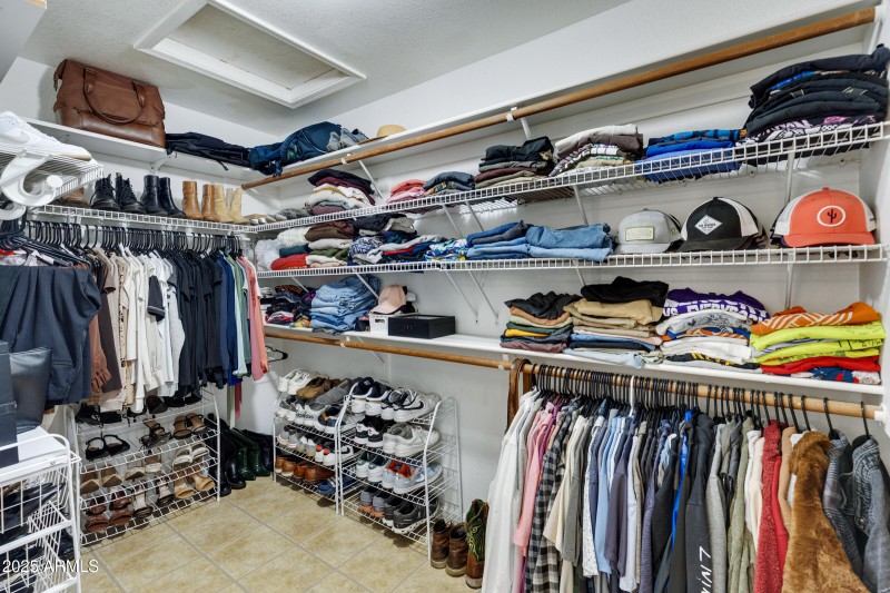 3834 E Windsong Dr-23