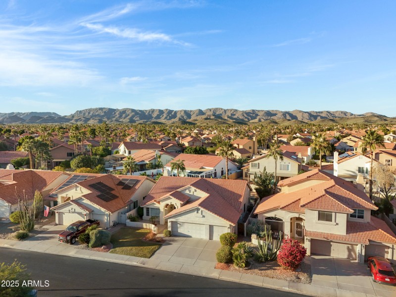 3834 E Windsong Dr-38