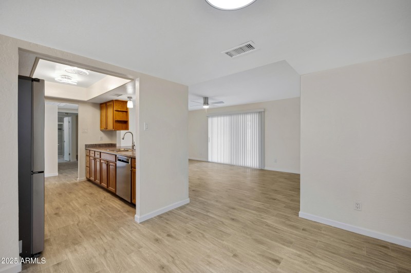 5032 W Morten Ave-10