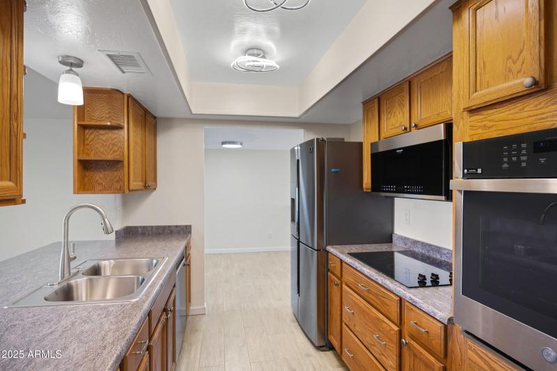 5032 W Morten Ave-15