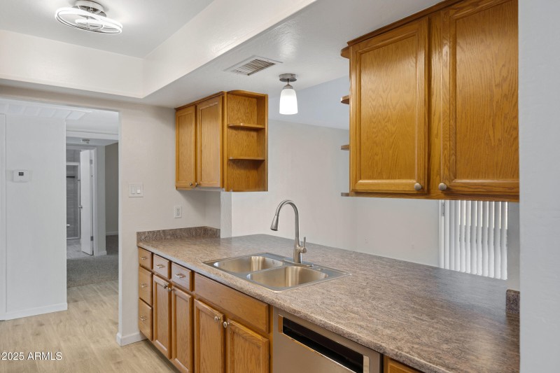 5032 W Morten Ave-17