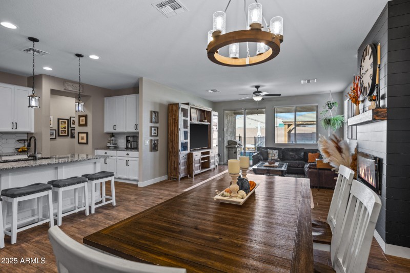 18244 W Vista Norte St-19