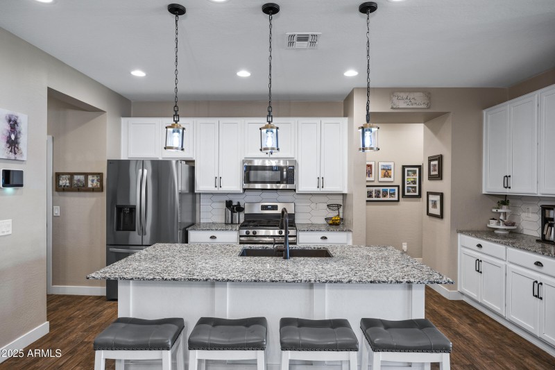 18244 W Vista Norte St-22