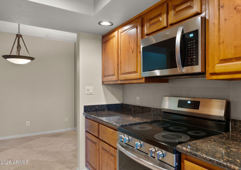 Kitchen Range, Microwave