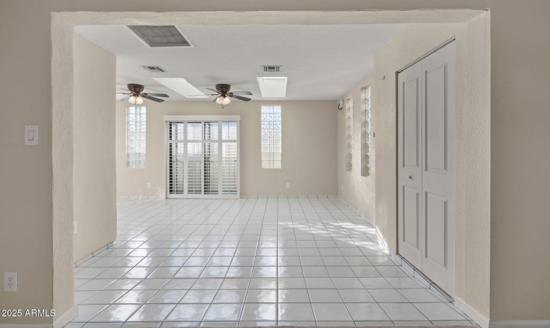 Sunroom & Large Closet