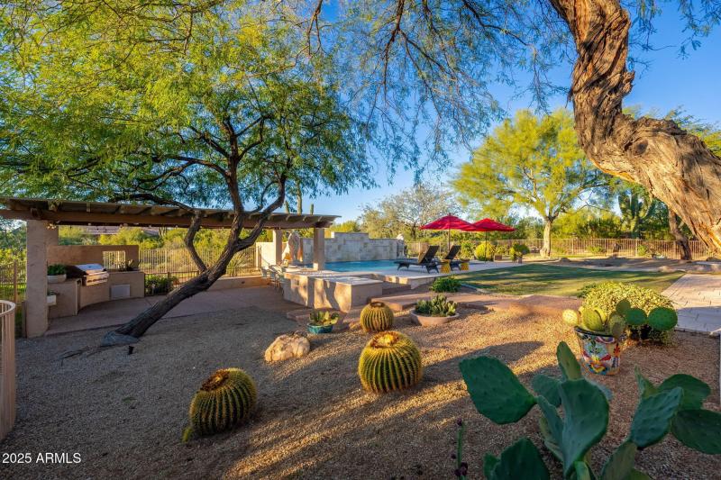 5744 E Hedgehog Pl - 47