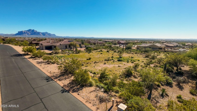 2-web-or-mls-11421 E NORTHRIDGE Street 3