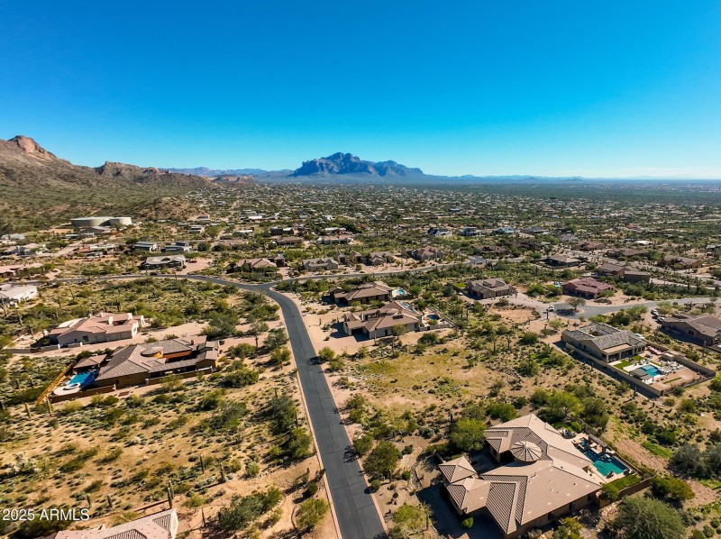 13-web-or-mls-11421 E NORTHRIDGE Street