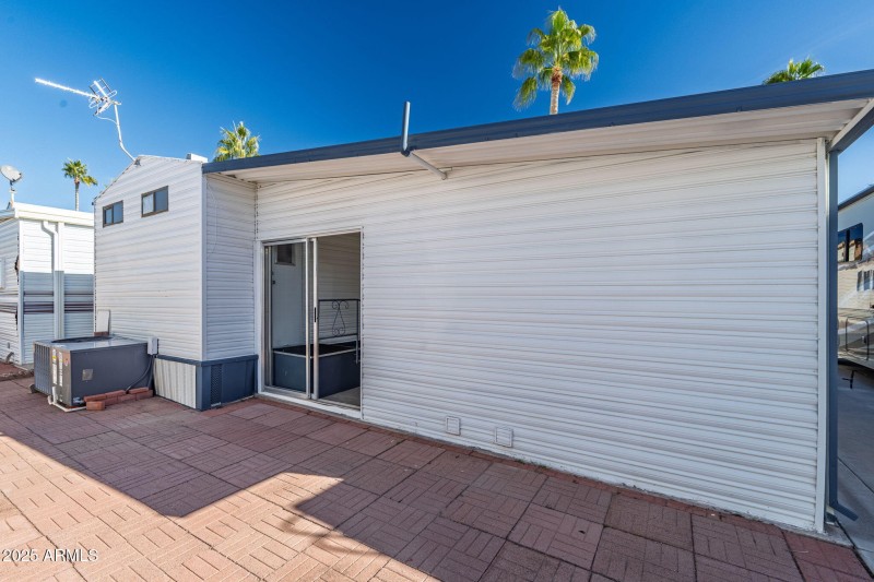 14-web-or-mls-3710 S Goldfield Rd-14