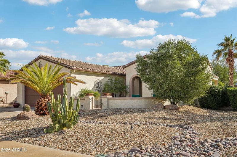 5-web-or-mls-N Wasson Peak Dr-S2411-003