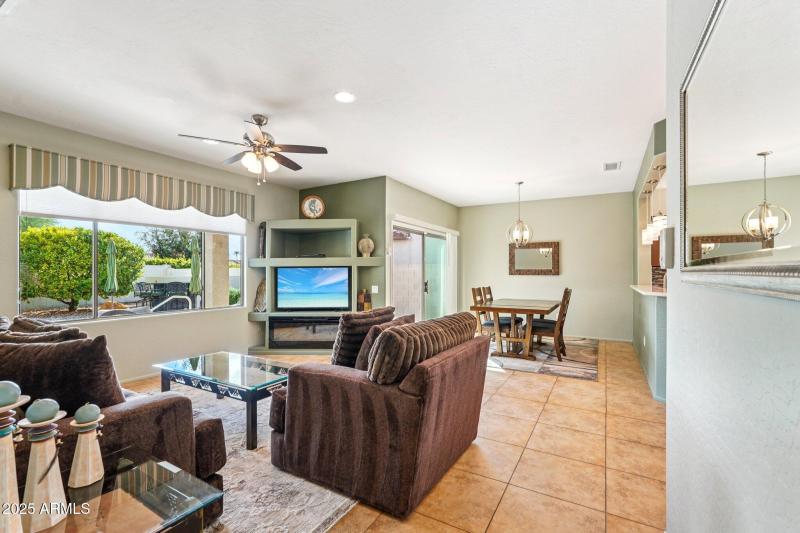 13-web-or-mls-N Wasson Peak Dr-S2411-011