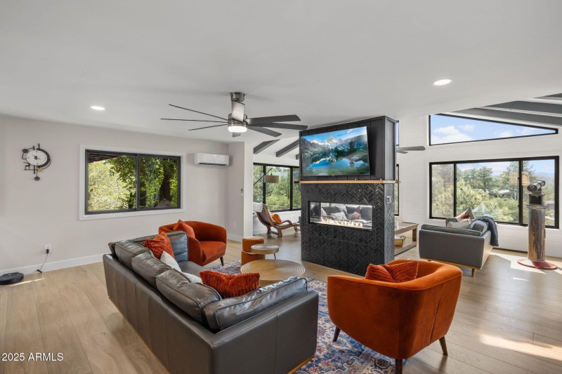 44-web-or-mls-6C1A3610