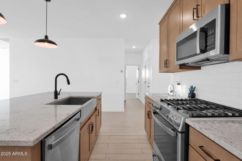 20-web-or-mls-P1393812