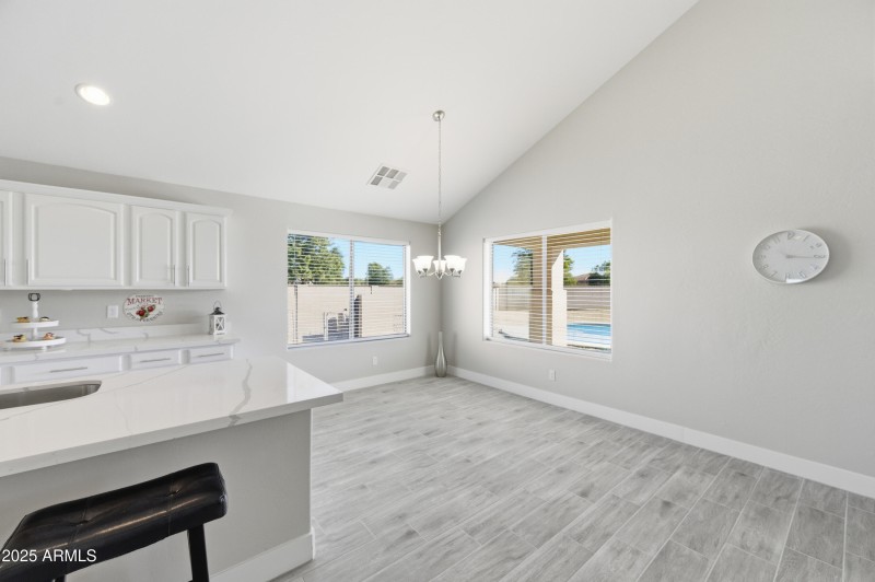 18575 N Miller Way-15