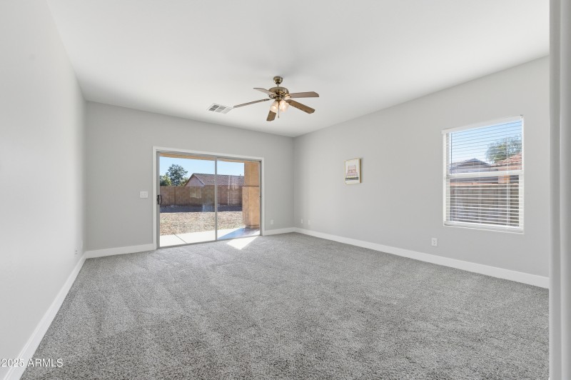 18575 N Miller Way-22