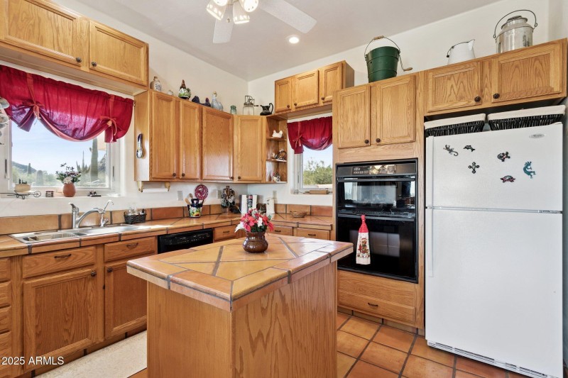 17-web-or-mls-2401-s-coyote-trail