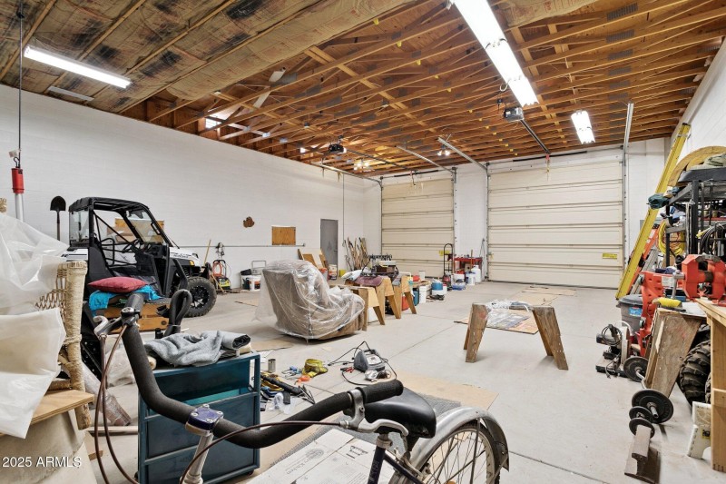 29-web-or-mls-2401-s-coyote-trail