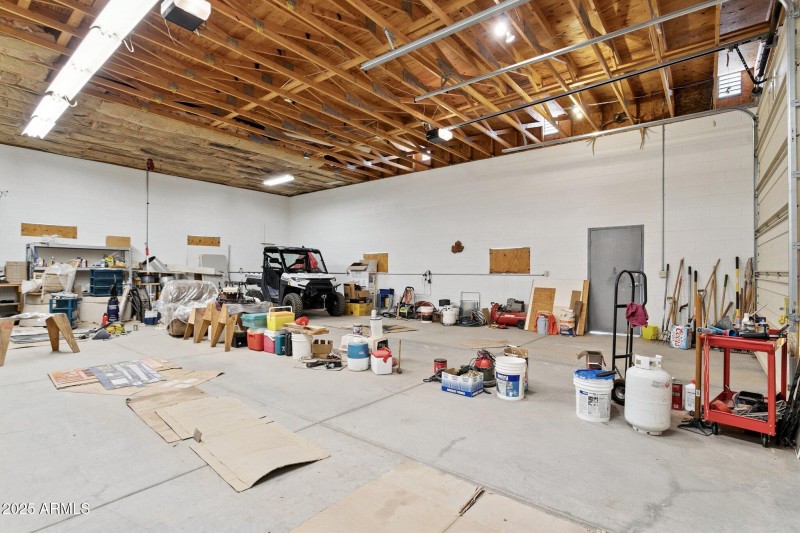 31-web-or-mls-2401-s-coyote-trail