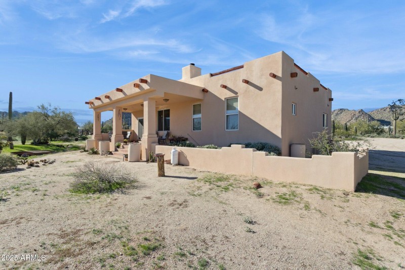 40-web-or-mls-2401-s-coyote-trail