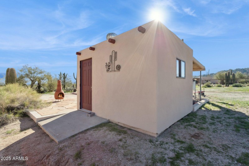 42-web-or-mls-2401-s-coyote-trail