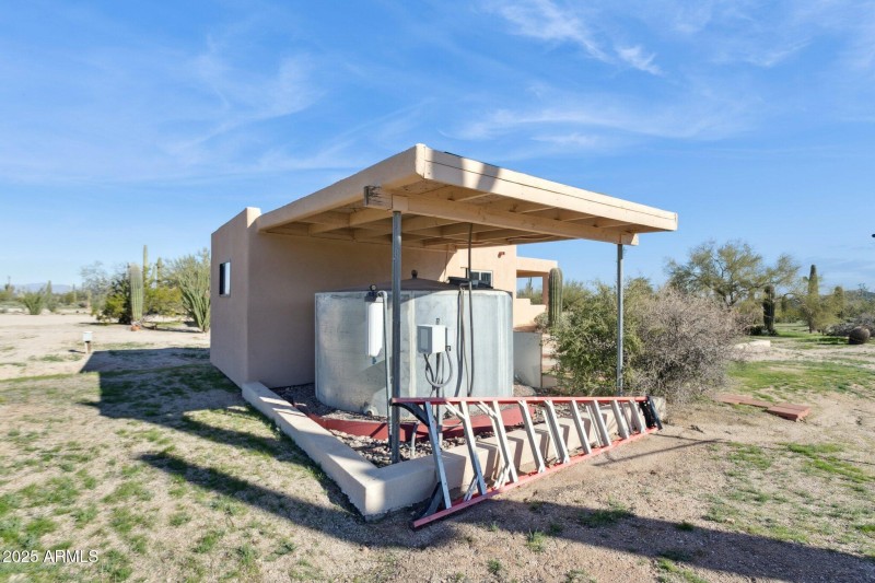 43-web-or-mls-2401-s-coyote-trail