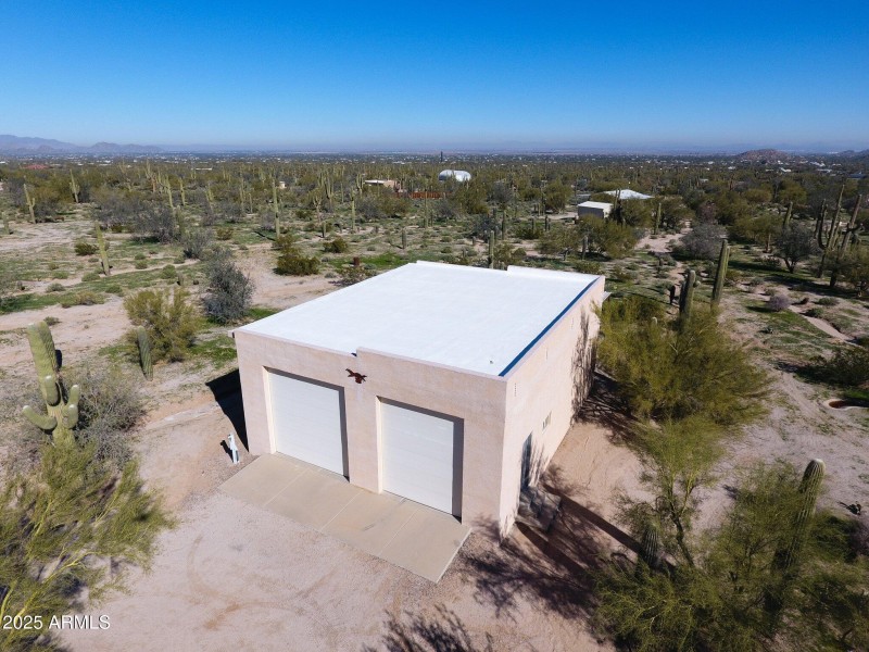 60-web-or-mls-2401-s-coyote-trail