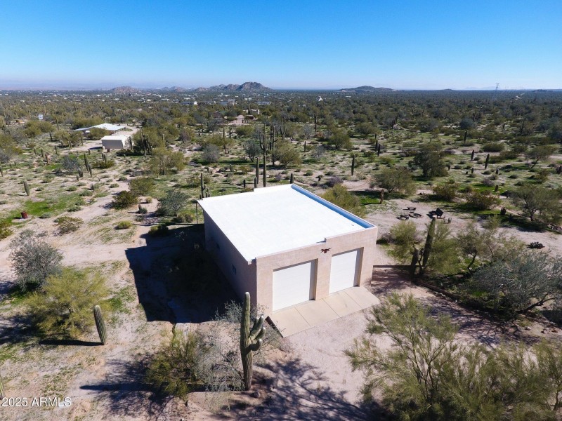 61-web-or-mls-2401-s-coyote-trail